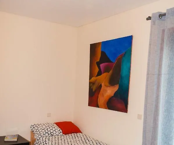 Lagoa * Повуа-ди-Варзин